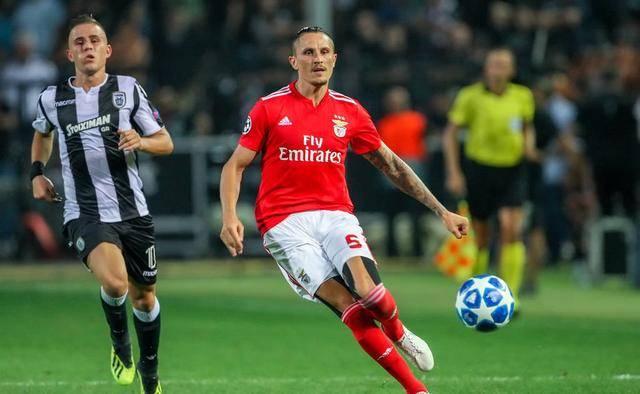 冲动出牌往 冲动出牌往